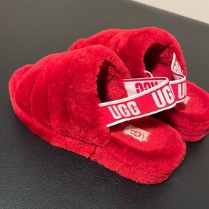 Ugg red slippers sandals fluff size 7-7.5